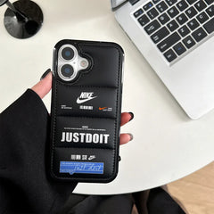 ダウンジャケット風 ソフトケース 衝撃吸収 スポーツ & 韓国トレンドデザイン 男女兼用｜iPhone17/17 Pro Max対応