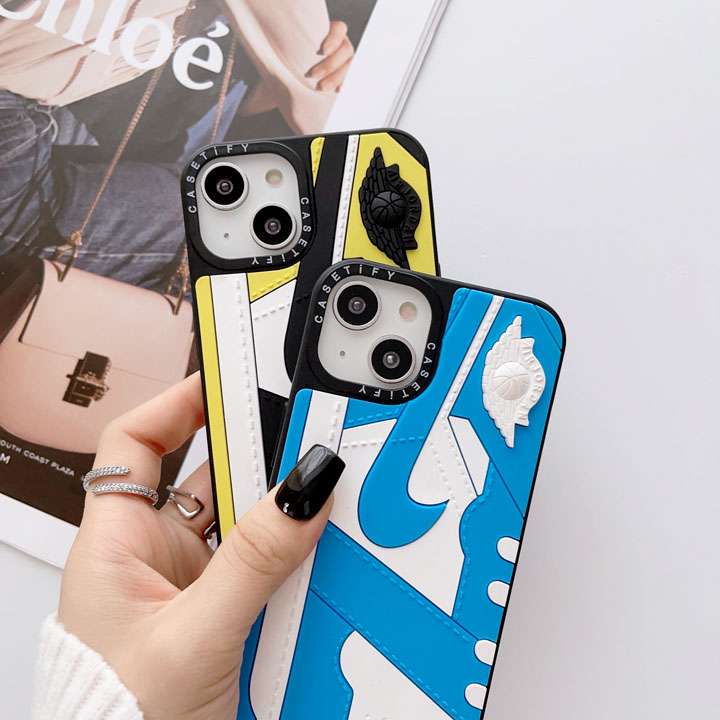 3D 立体柄 柔らかシリコンケース スポーツ風 個性的トレンドデザイン 耐衝撃 高校生向け｜iPhone17e/17Air/16/15 Pro Max 全機種対応