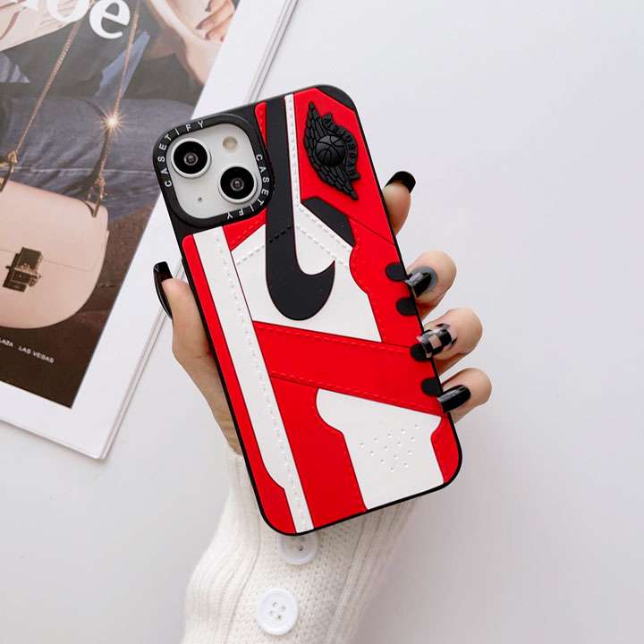 3D 立体柄 柔らかシリコンケース スポーツ風 個性的トレンドデザイン 耐衝撃 高校生向け｜iPhone17e/17Air/16/15 Pro Max 全機種対応