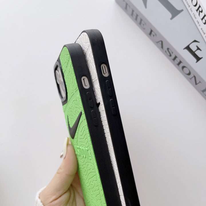 3D 立体柄 軽量薄型シリコンケース スポーツ風 大人・高校生人気 ペア使い対応｜iPhone17/17 Pro Max/17e/16/16 Pro 全機種対応