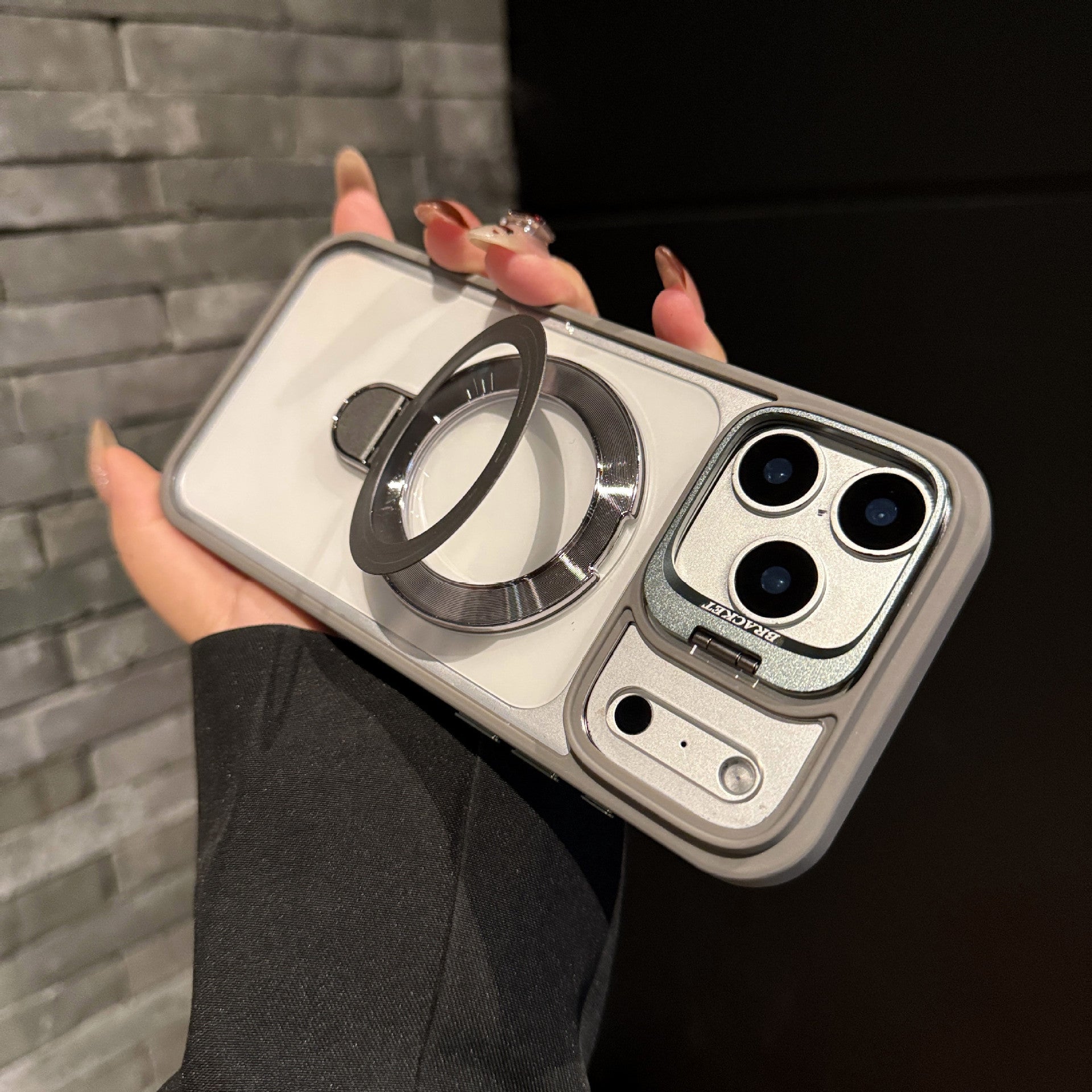 レンズカバー付き ダブルスタンド 透明アクリル磁気吸着スマホケース 全 9 色 iPhone17PROMAX/16 対応
