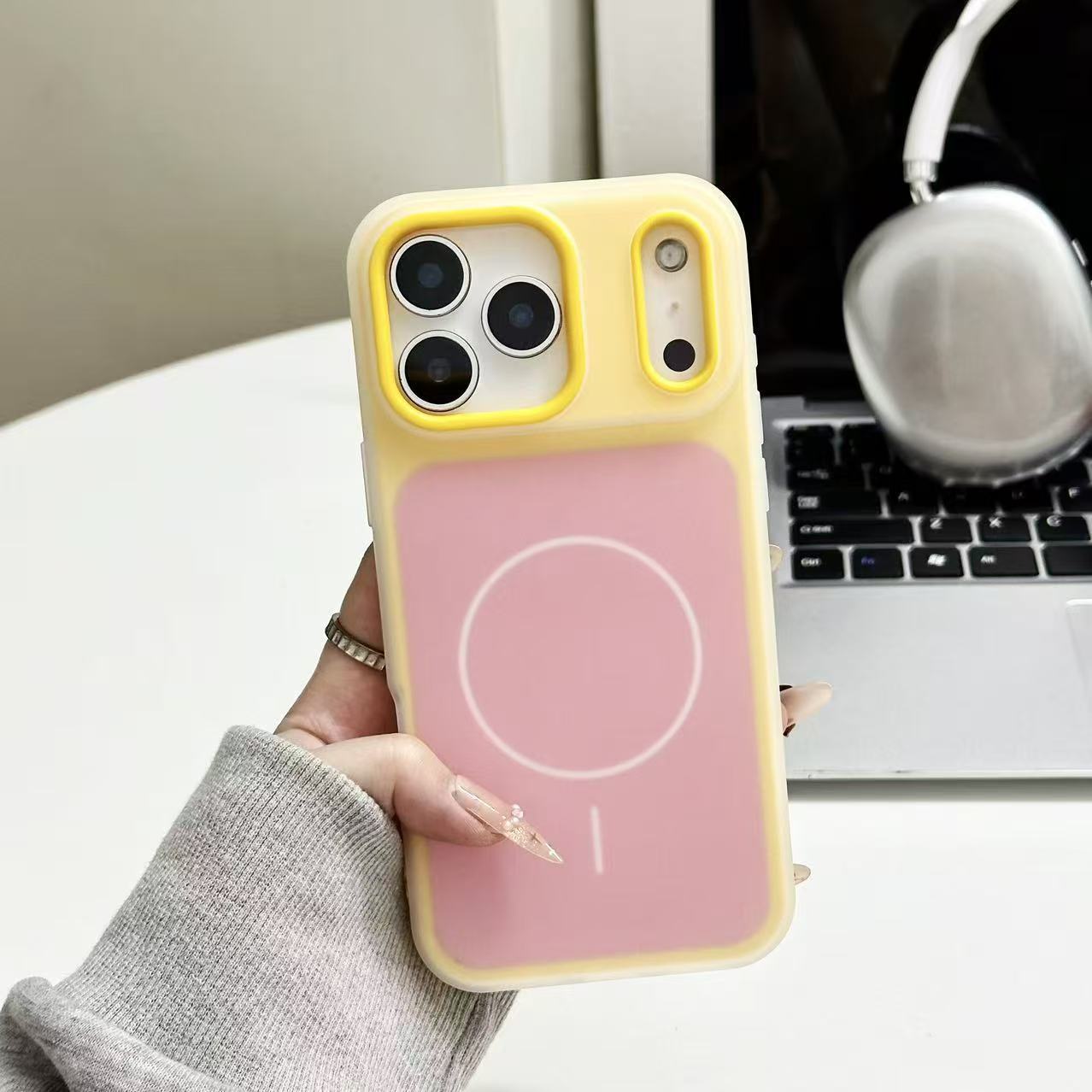マグネット内蔵ジェリーカラースマホケース 2in1 二層構造 肌触り半曇り iPhone17ProMax/16/15 対応