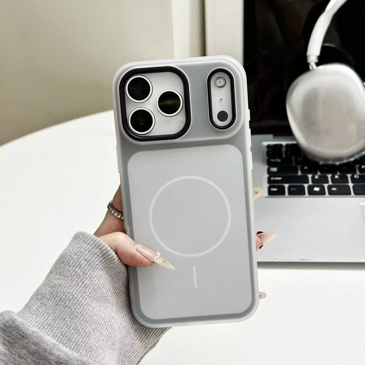 マグネット内蔵ジェリーカラースマホケース 2in1 二層構造 肌触り半曇り iPhone17ProMax/16/15 対応