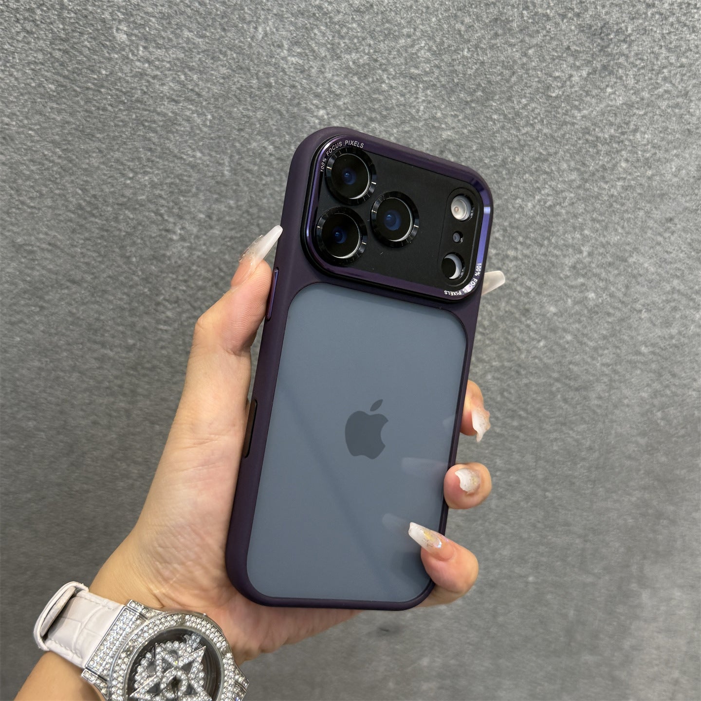 メタルレンズフレーム付き半曇りアクリルスマホケース ミニマル高級デザイン iPhone14/15/16/17 全シリーズ対応