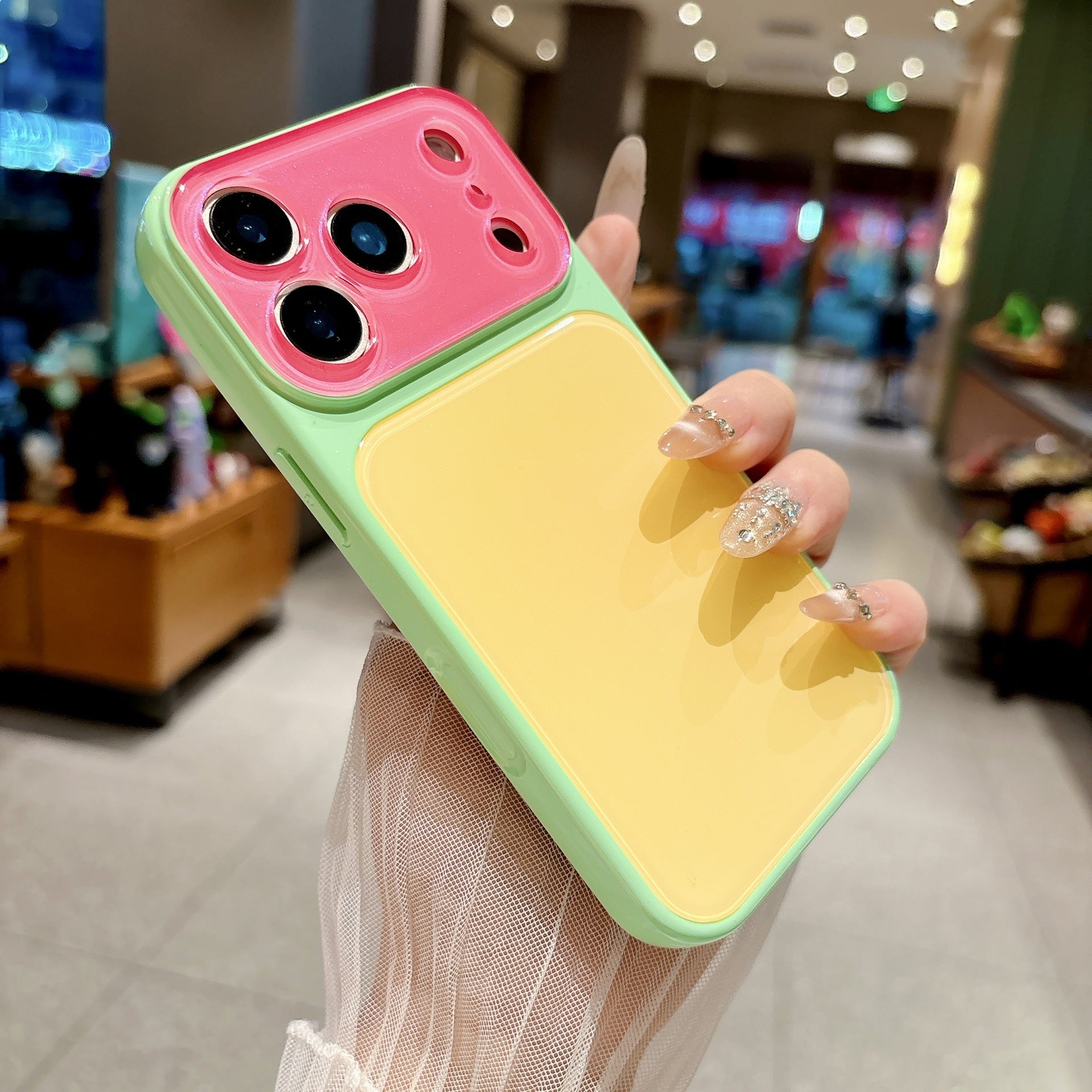 インスタ人気 ドーパミンカラーバイカラースマホケース 大窓レンズ保護 iPhone17ProMax/16Pro/15/14 対応